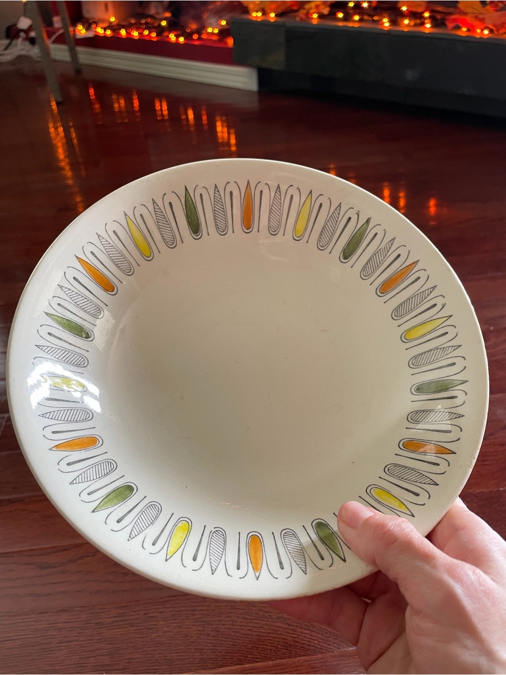 Vintage 1963 Kathy Winkle “Newlyn” pattern Bowl